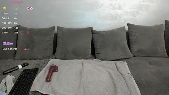 IvyTease_