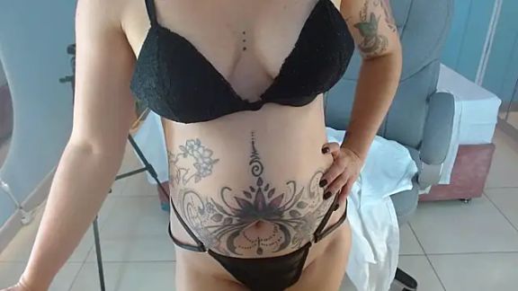 Anne_blake