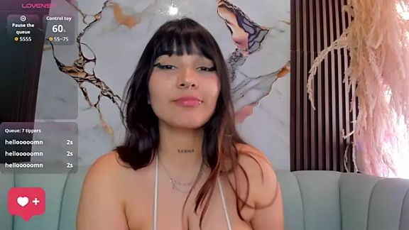 kate_boobs