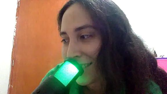 LatinDoll8