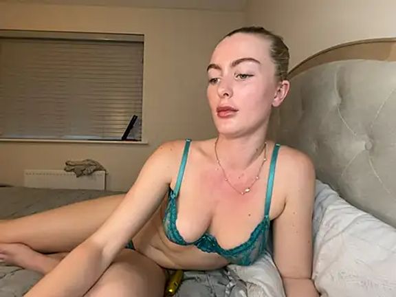 Lola_RaeX