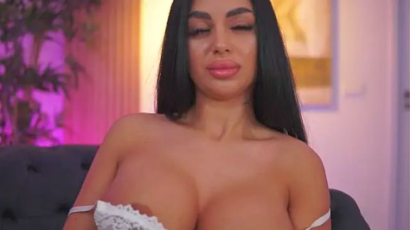 LatinaMorene