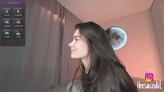 adriana_allien