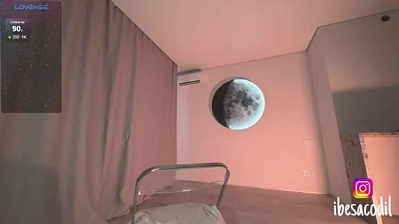 adriana_allien