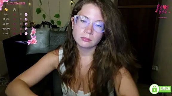 Alicia_redfollow
