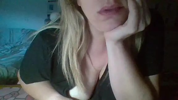 BondageGirl35