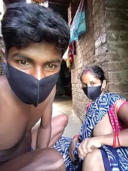 Village_Couples77