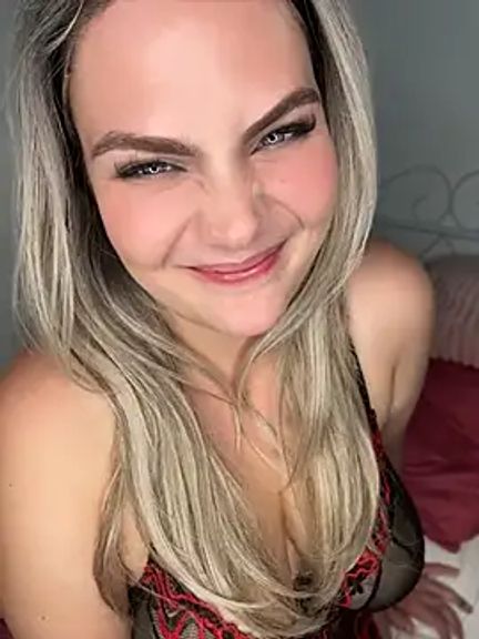 Blonde_Cougar