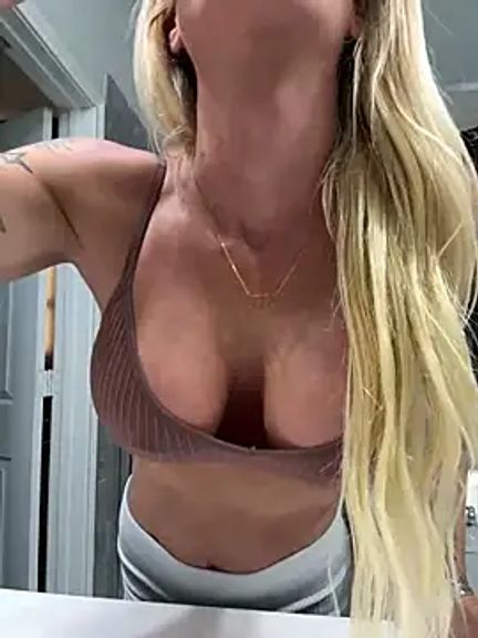 blondiluvsanal