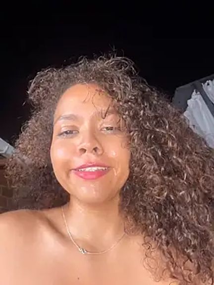 CurlyOopsieXXX