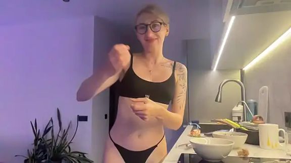 HEY_KITSUNKA