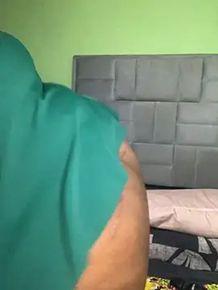 bustytitsxxx