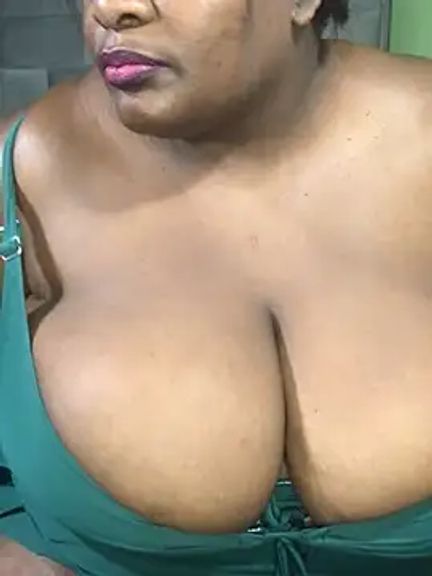 bustytitsxxx