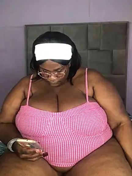 bustytitsxxx