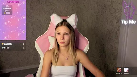 Angelina_Becker