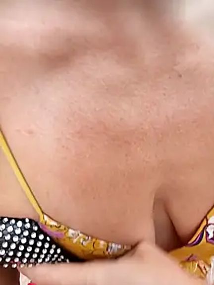 HotWife_VR