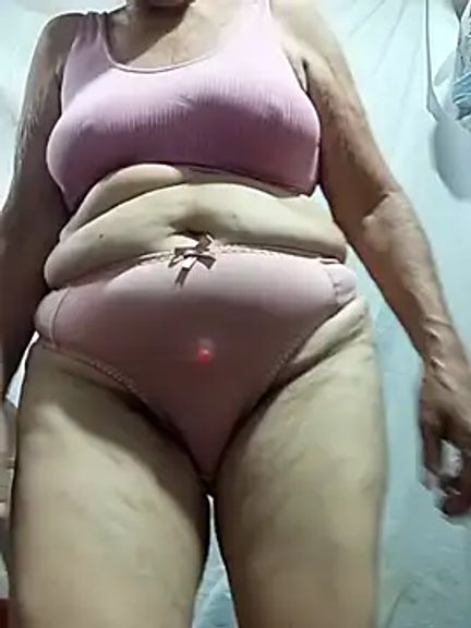 maira-hot