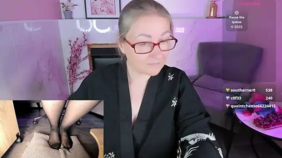 Alexandra_Kind