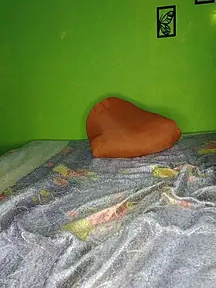Sexy_Hena_69