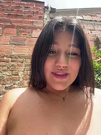 Emily_Gomezz