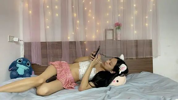 shy_pink_doll
