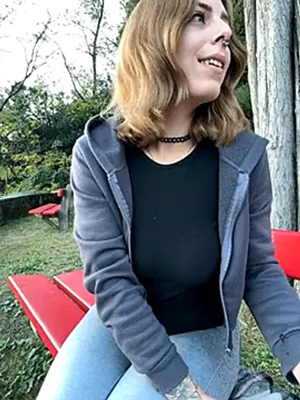 Mia_Railey