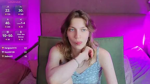 Emily_Cartex