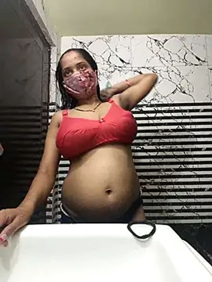 big_tits-queen