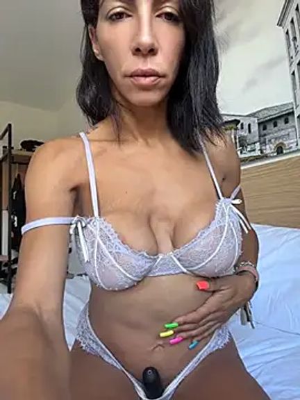 Yasmiinee