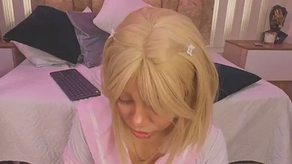 lilith_pink__