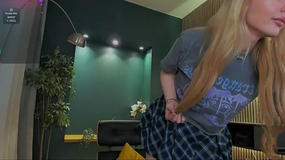 _Mila_Luna_