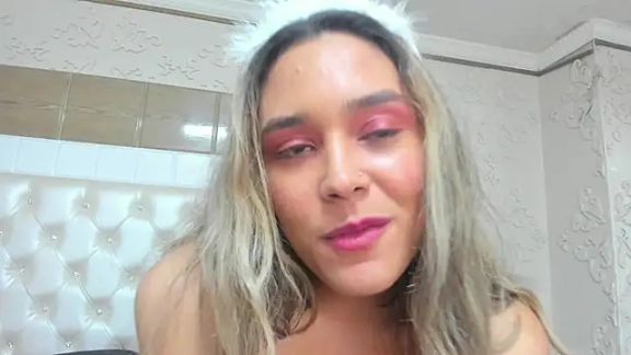 TaraaHot