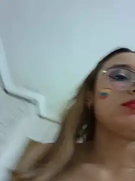 TaraaHot