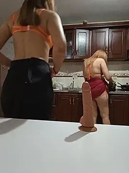 TaraaHot