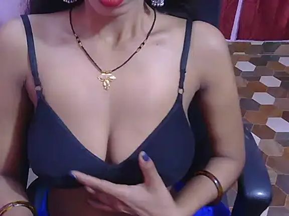Queen_pooja1