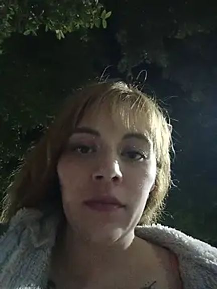 Isabella__Risky