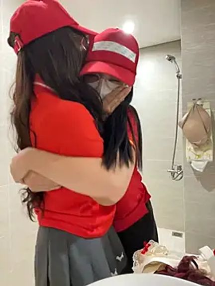 Sneaky_Cumshoot
