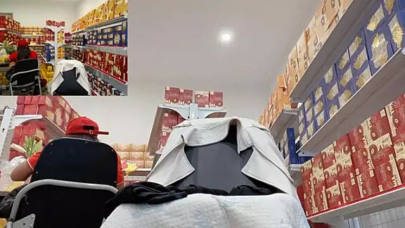 Sneaky_Cumshoot