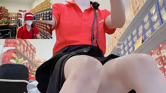 Sneaky_Cumshoot