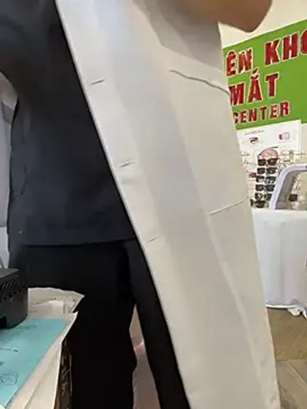 Sneaky_Cumshoot
