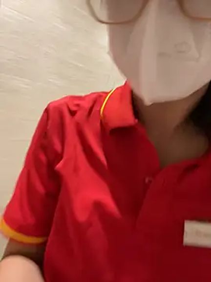 Sneaky_Cumshoot