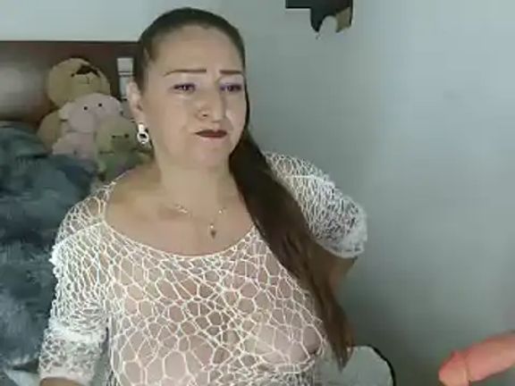 claudiaa_B