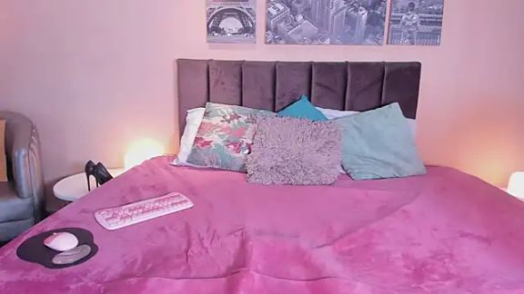 Karlie_moore_