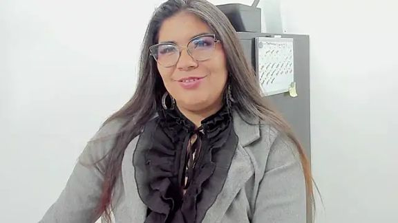 Luna_Dumont