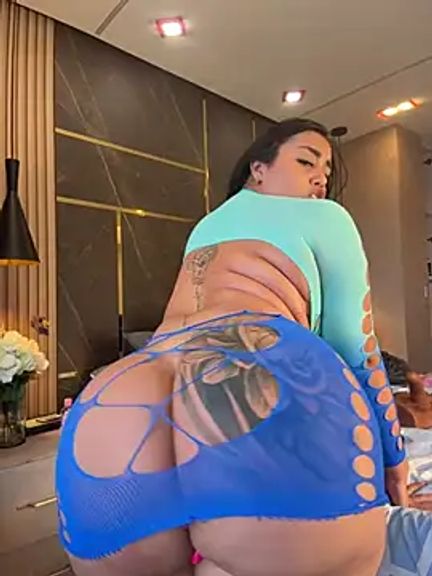 emily-Hornyy