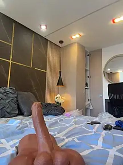 emily-Hornyy
