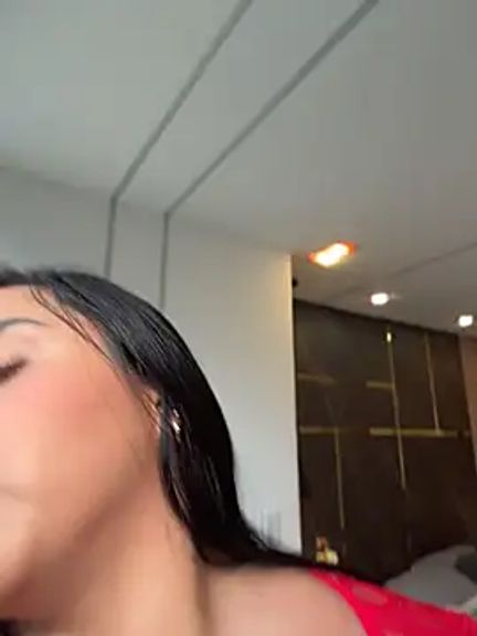 emily-Hornyy