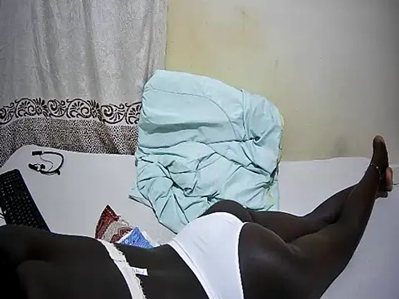 ebony_tasha1
