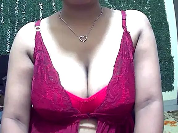 Ruhi_Hotty