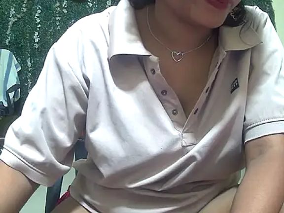 Ruhi_Hotty